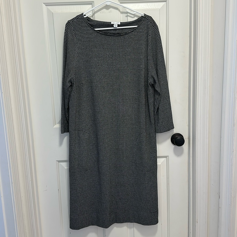 J. Jill Women's L Tall Black & White Thick Knit Knee Length Sheath Ponte Dress